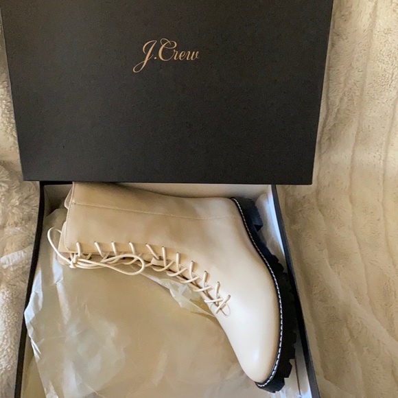 New JCrew Gwen Lug sole boots 9.5 - Picture 7 of 9